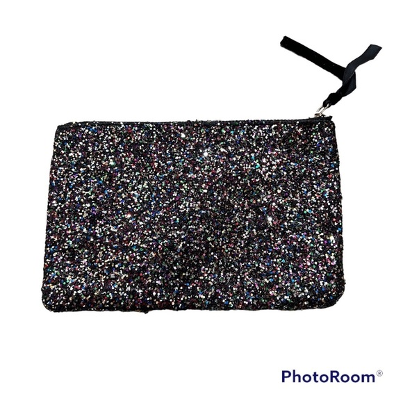 Source Unknown Handbags - 𝅺sparkling glitter clutch purse or make up bag with zipper closure